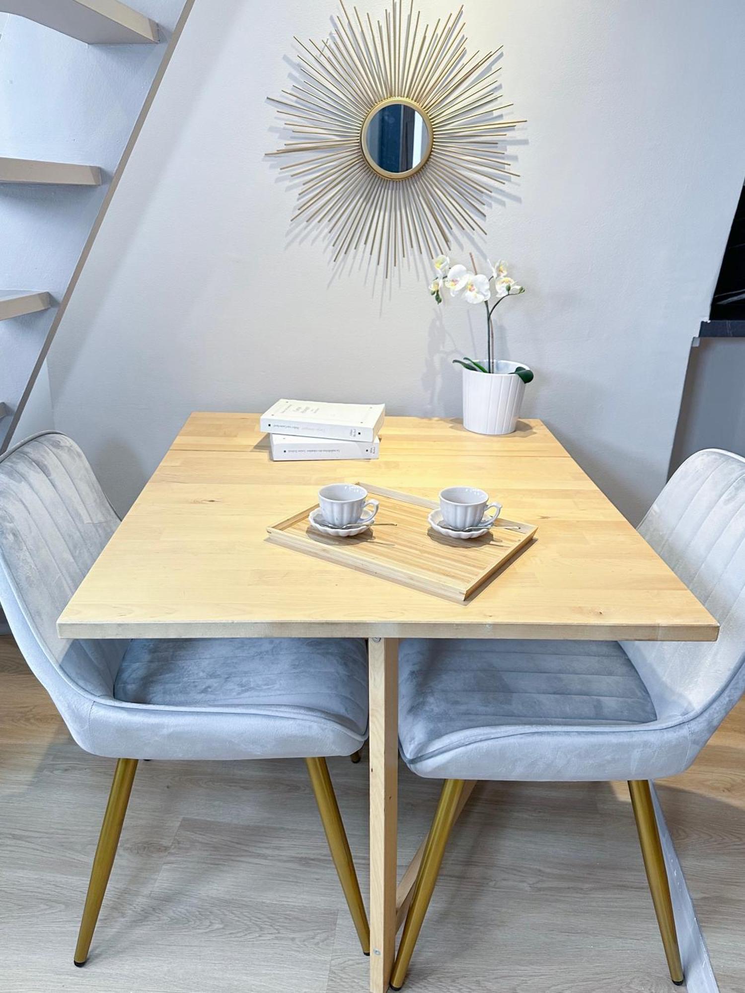 Appartement Buttes Chaumont - Amazing Duplex - 6062 *